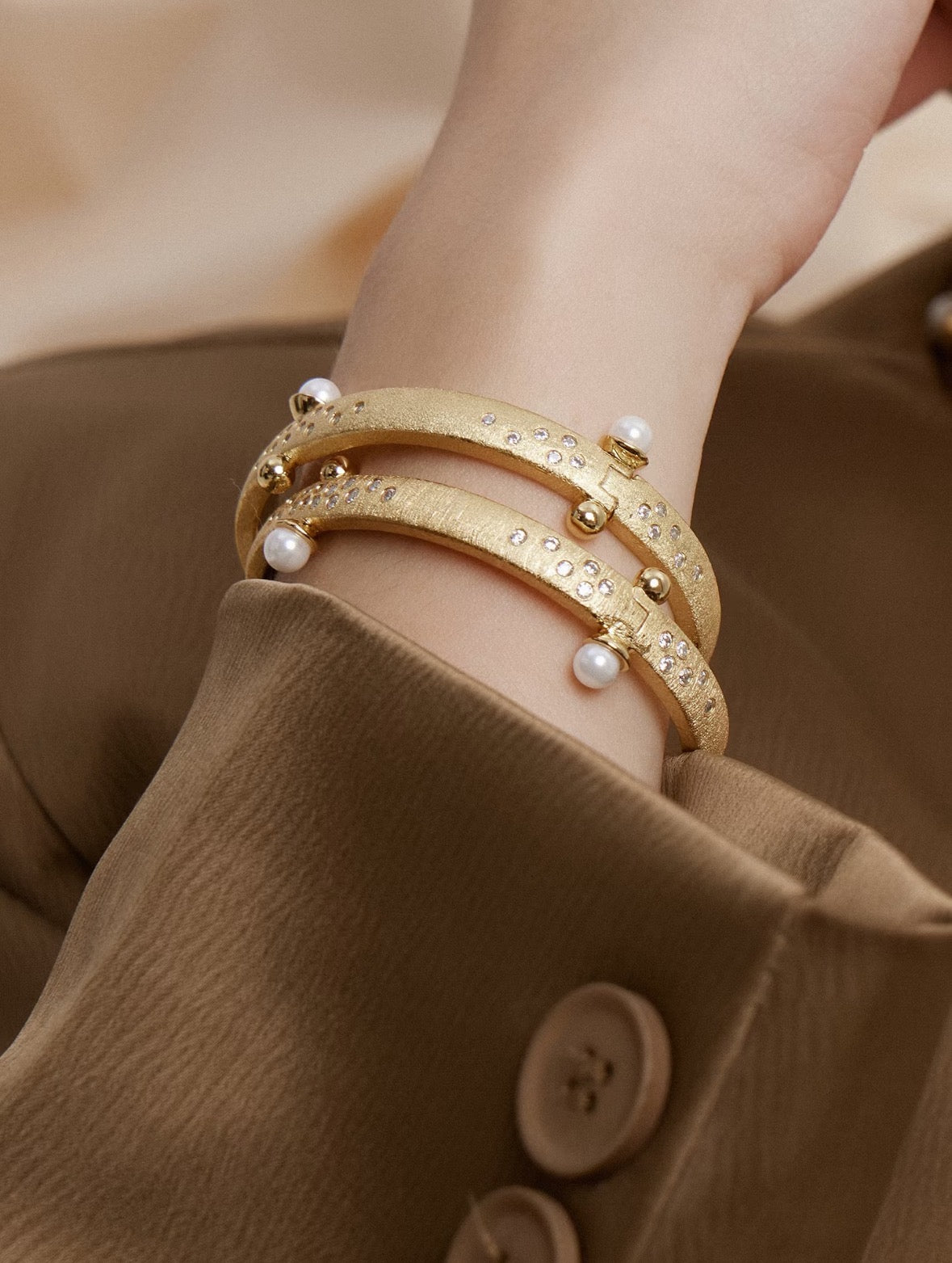 Radiance Crown Bangle