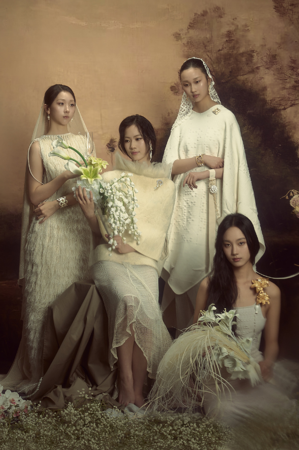 Lily Yuhuchun Vase Shoulder Piece Jewelry collection