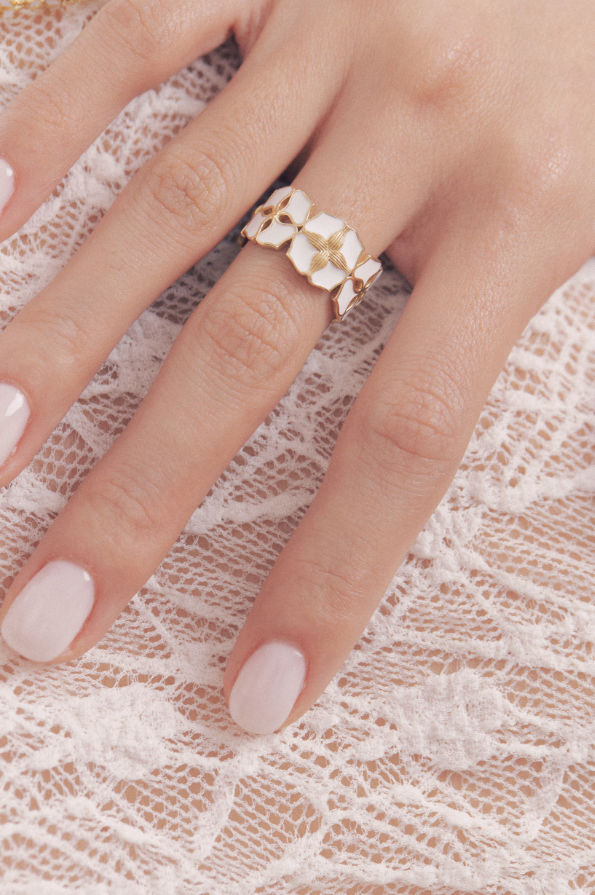 White Porcelain Persimmon Calyx Medium Ring