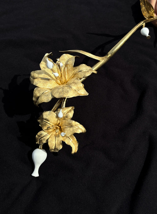Lily Yuhuchun Vase Shoulder Piece Jewelry collection